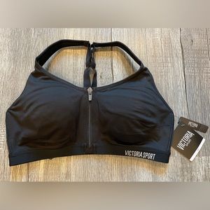 NWT Victoria's Secret Knock-out Front Close Sports Bra. Size 36C Black